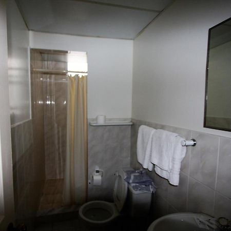 Miloi Rooms And Apartments Екстериор снимка