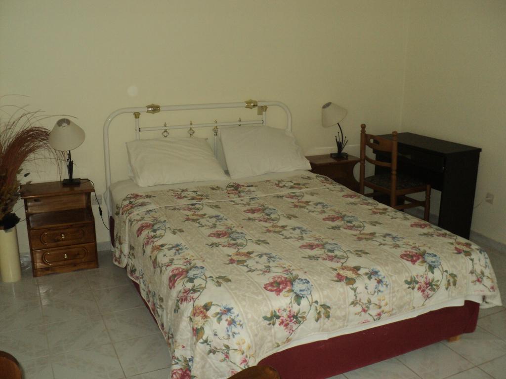 Miloi Rooms And Apartments Стая снимка