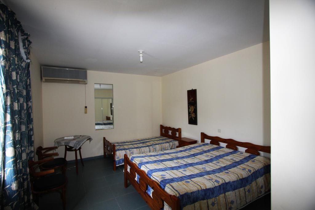 Miloi Rooms And Apartments Екстериор снимка