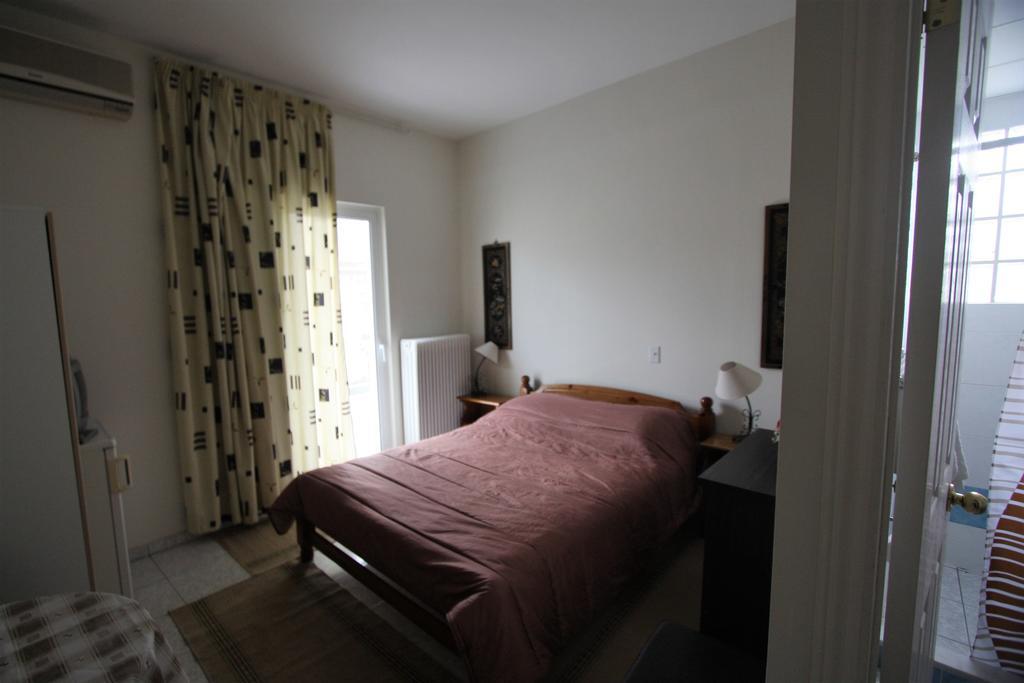 Miloi Rooms And Apartments Екстериор снимка