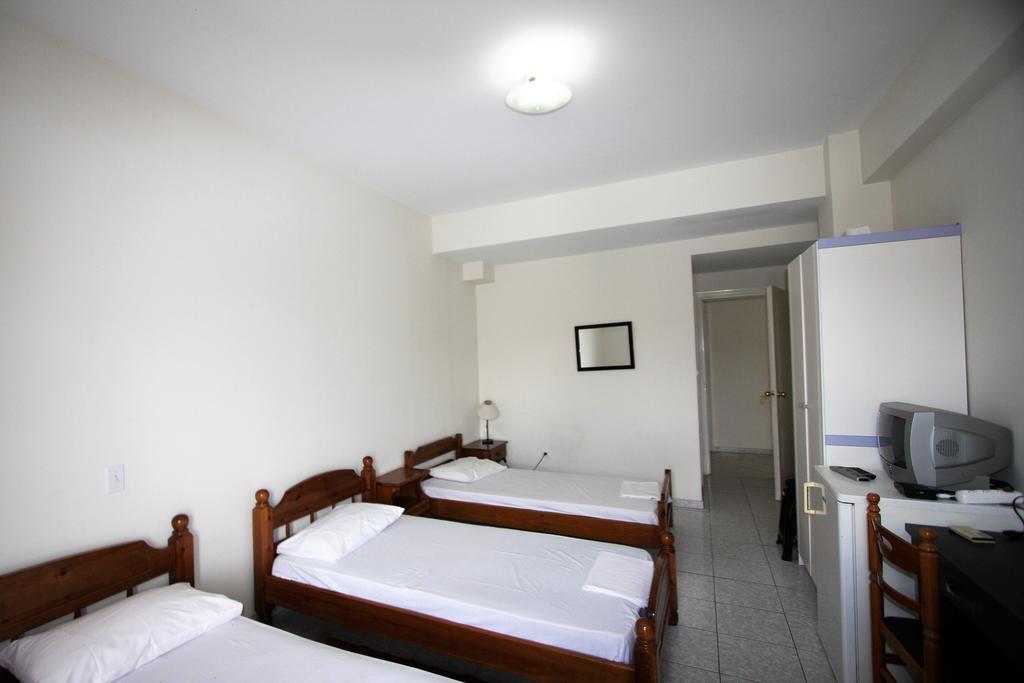 Miloi Rooms And Apartments Екстериор снимка