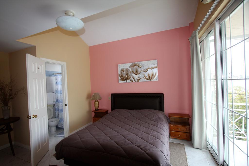 Miloi Rooms And Apartments Екстериор снимка